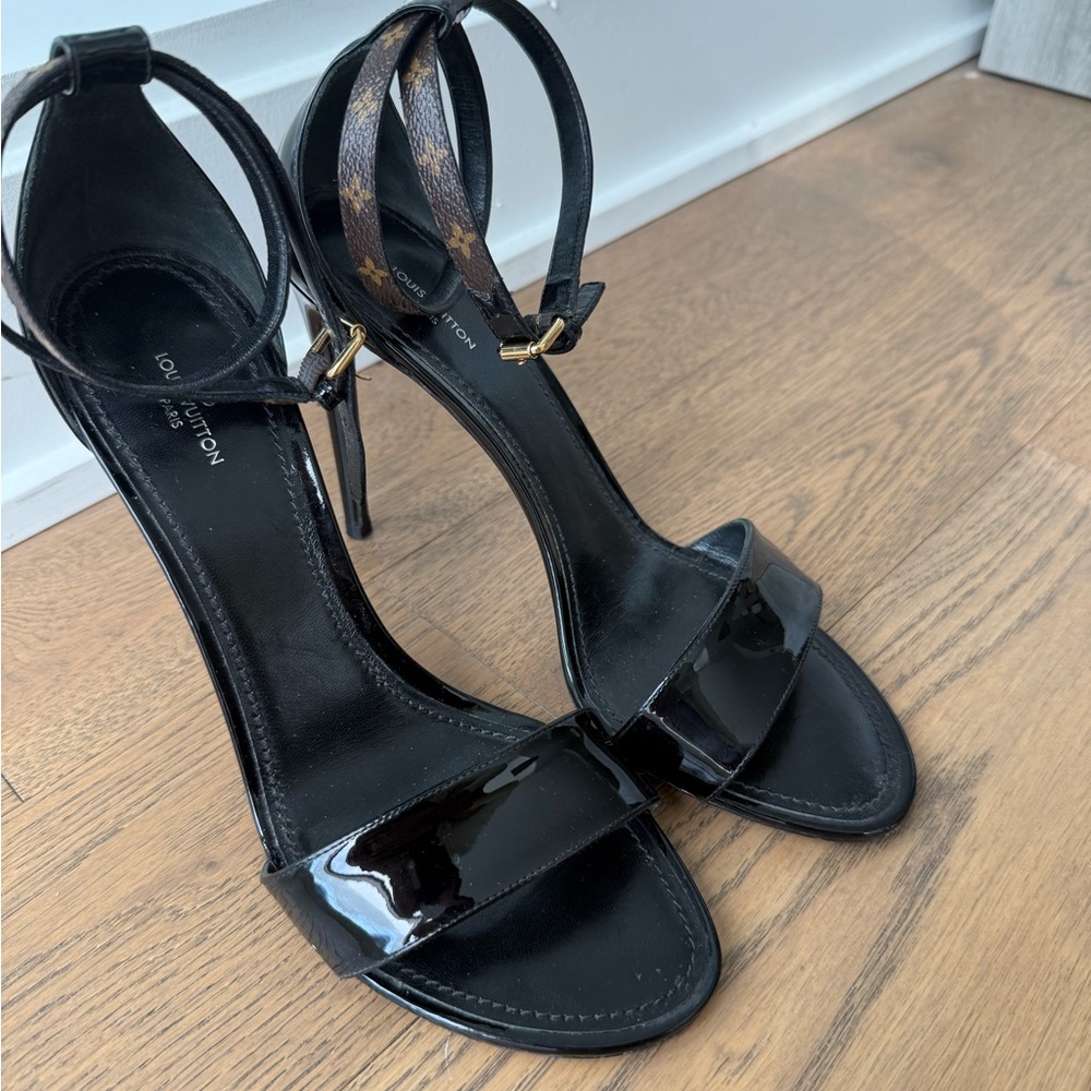 Louis Vuitton Black Patent Leather Heels